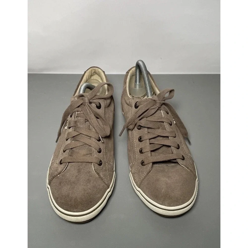Taos Retro Star Sneakers Womens 9.5 Taupe Suede Low Top Lace Up Comfort Shoes